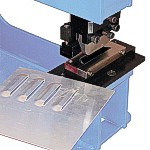 What clearance should there be between the punch and the shear plate on a 3 inch louver punch?